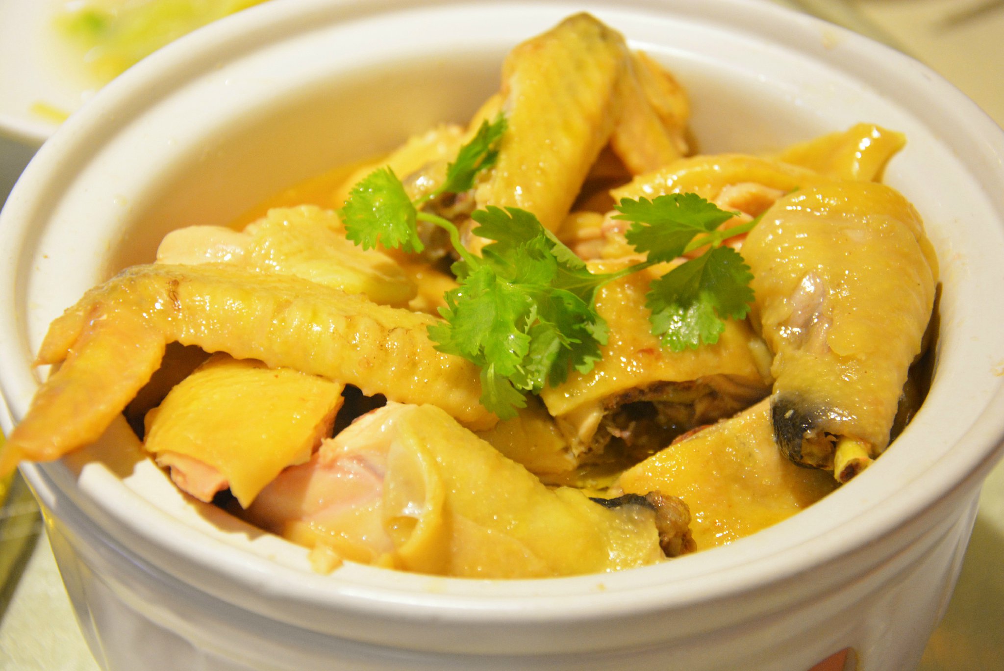 星空体育APP:皇马8-0狂虐马尔默 C罗本泽马双双帽子戏法创记载(图2) 星空体育app下载