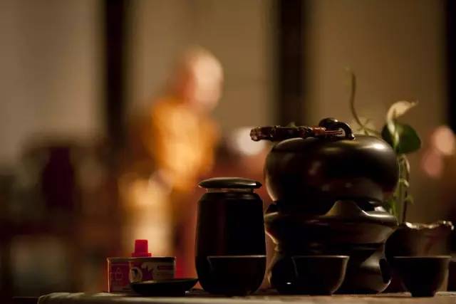 自在球员身份的前阿森纳中场弗拉米尼遭各大俱乐部哄抢-星空体育APP(图1) 星空体育app下载