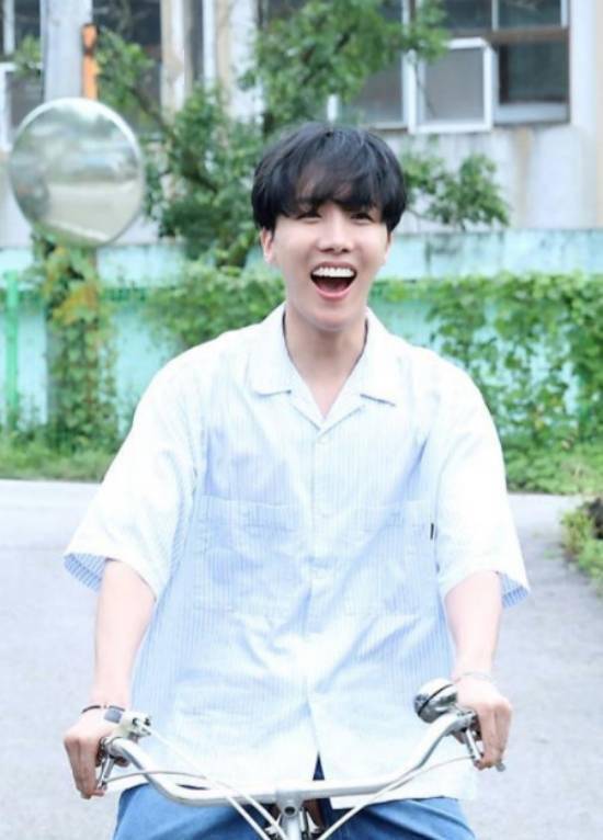 星空体育APP网站:
俄罗斯音乐家Roman Bilyk把防弹少年团J(图2) 星空体育APP网站:
俄罗斯音乐家Roman Bilyk把防弹少年团J(图2)