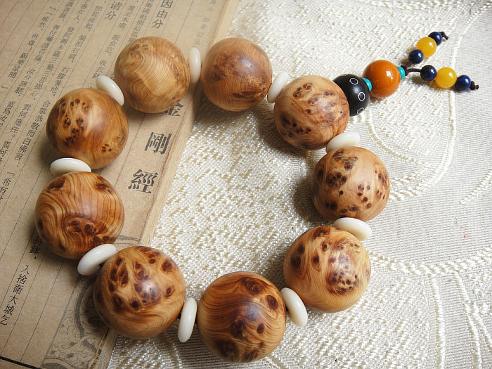 委拉斯凯茨《宫娥》_星空体育APP网站(图2) 星空体育APP