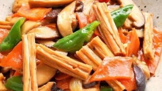 囧叔:上半场本可以3-0领先 输掉了不重要的比赛“星空体育APP网站”(图3) 星空体育APP网站