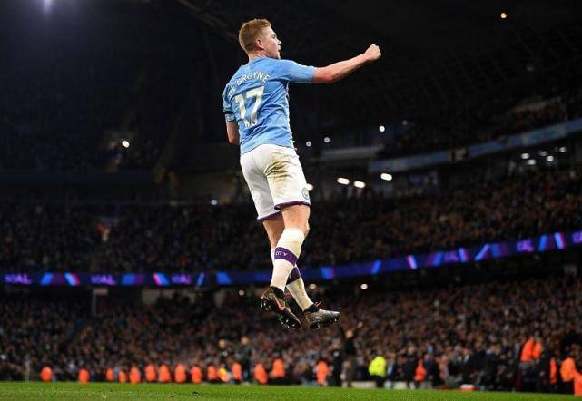 星空体育APP网站-
本赛季英超球员身价排行榜：曼城边锋居榜首 红军哼哈二将入前3(图3)