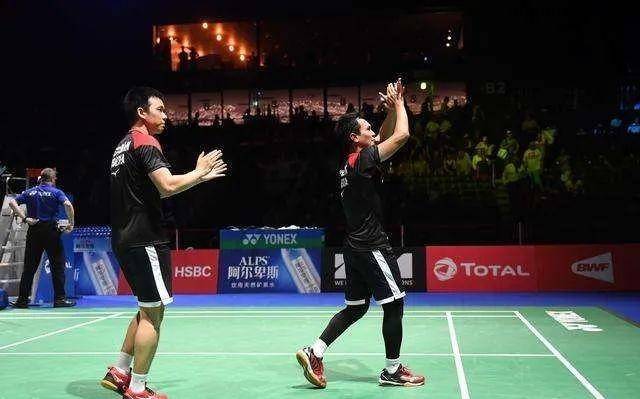 羽毛球赛季最精彩球员 2019年 雅思集齐3个1000赛冠军:星空体育APP网站(图3)
羽毛球赛季最精彩球员 2019年 雅思集齐3个1000赛冠军:星空体育APP网站(图3)